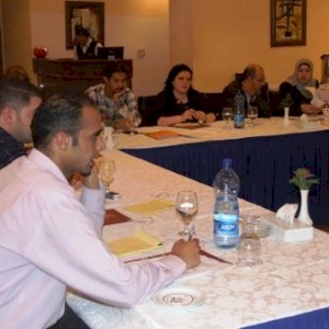 افتتاح دورة تدريبية للعاملين في وسائل الإعلام المحلية حول دور الإعلام في مكافحة الفساد