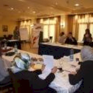 افتتاح دورة تدريبية للعاملين في وسائل الإعلام المحلية حول دور الإعلام في مكافحة الفساد