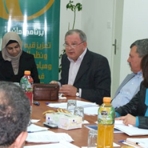 ائتلاف أمان يعد دراسة حول تضارب المصالح في مؤسسات السلطة الوطنية الفلسطينية