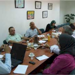 جلسة نقاش تظهر تباين الآراء حول نقص التحقيقات في الصحف