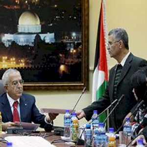 خلال مسيرة نظمتها أمان  فياض يؤكد التزام السلطة الوطنية بالإسراع في تشكيل وتفعيل هيئة الكسب غير المشروع