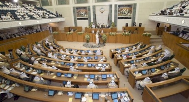 مجلس الأمة الكويتي يستجوب رئيس الوزراء
