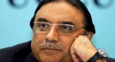 باكستان: مشروع قانون يحرم زرداري من صلاحياته كرئيس