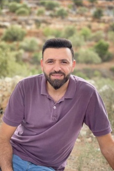  ائتلاف أمان يطالب باحترام سيادة القانون من قبل المسؤولين في المؤسسة الامنية وتنفيذ قرارات المحاكم بالإفراج عن محتجزين ومن بينهم الزميل فخر الرنتيسي، المحاسب في ائتلاف أمان