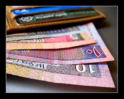 في الكويت:  100 مطالبة نيابية بـ 14.4 مليار دينار معظمها تبديد وتبذير للمال العام