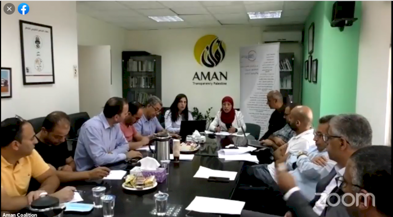 A discussion session on the budget deficit