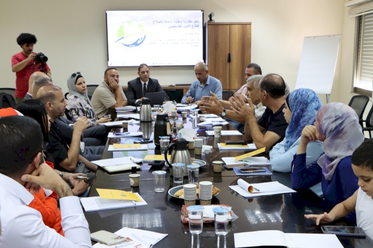  المنتدى المدني لتعزيز الحكم الرشيد في قطاع الأمن يطالب بإلغاء القرار بقانون بشأن تعديل قانون الخدمة في قوى الأمن