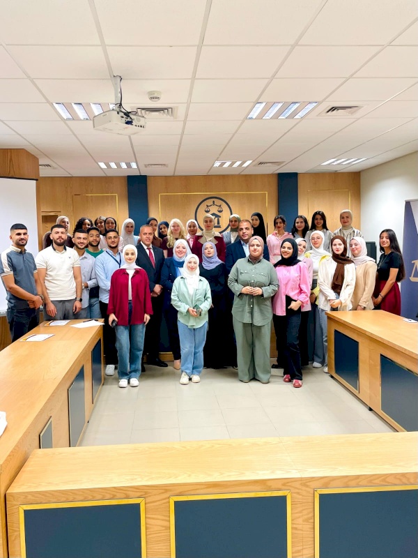 ائتلاف أمان وهيئة مكافحة الفساد ينفذان تدريبًا لطلبة جامعة النجاح حول منظومة النزاهة ومكافحة الفساد والمساءلة المجتمعية