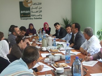 في لقاء عقد في أمان: المستشارون القانونيون لمؤسسات السلطة يؤكدون على ضرورة تضمين جريمة الاتجار بالنفوذ في القانون الفلسطيني