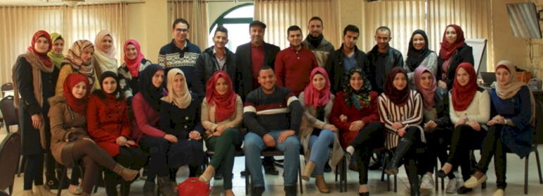في ظــل تراجع تعــاون وزارة المالية مــع الفــريق  الاهــــلي : الصحافة الاقتصادية ما بين النقل والتحليل والرقابة على الاداء الحكومي
