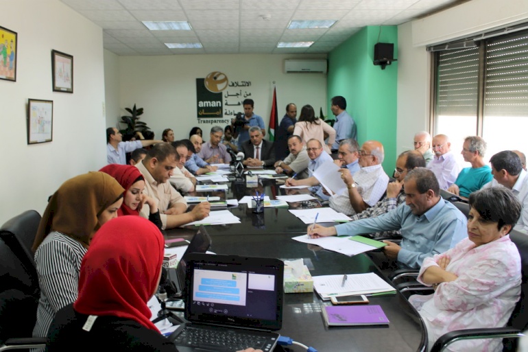 رئيس سلطة المياه: لن يتم التوقيع على اتفاق يمس بالحقوق الفلسطينية.. جلسة استماع لرئيس سلطة المياه وائتلاف أمان يشدد على أهمية الشفافية في إدارة هذا القطاع